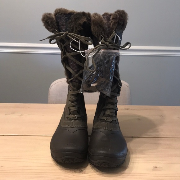 NEW The North Face Shellista II Sz8 snow boots - Picture 2 of 6